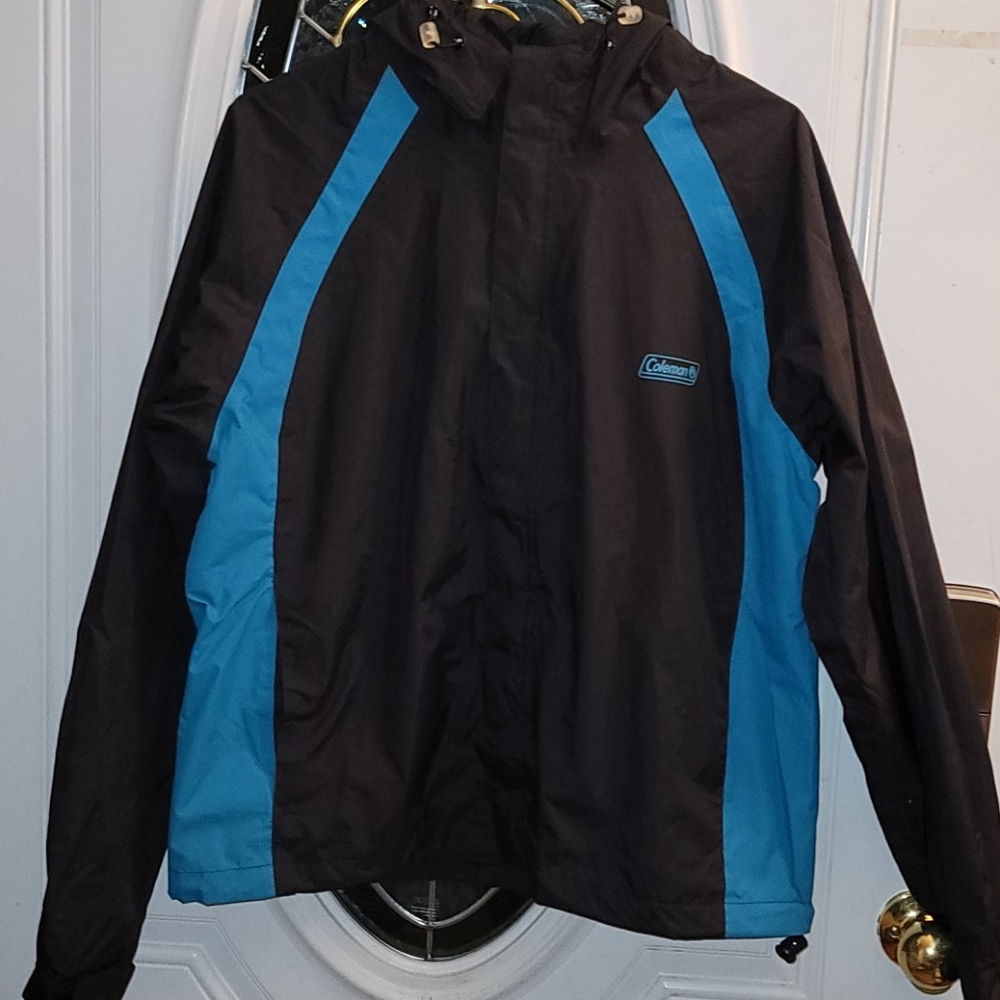 Coleman Unisex Black/Green Lined Windbreaker - XL